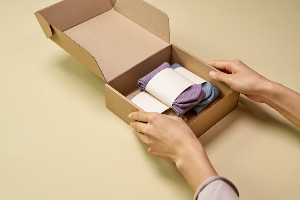 Sustainable Packaging For Clothing | Cost-Effective Ideas