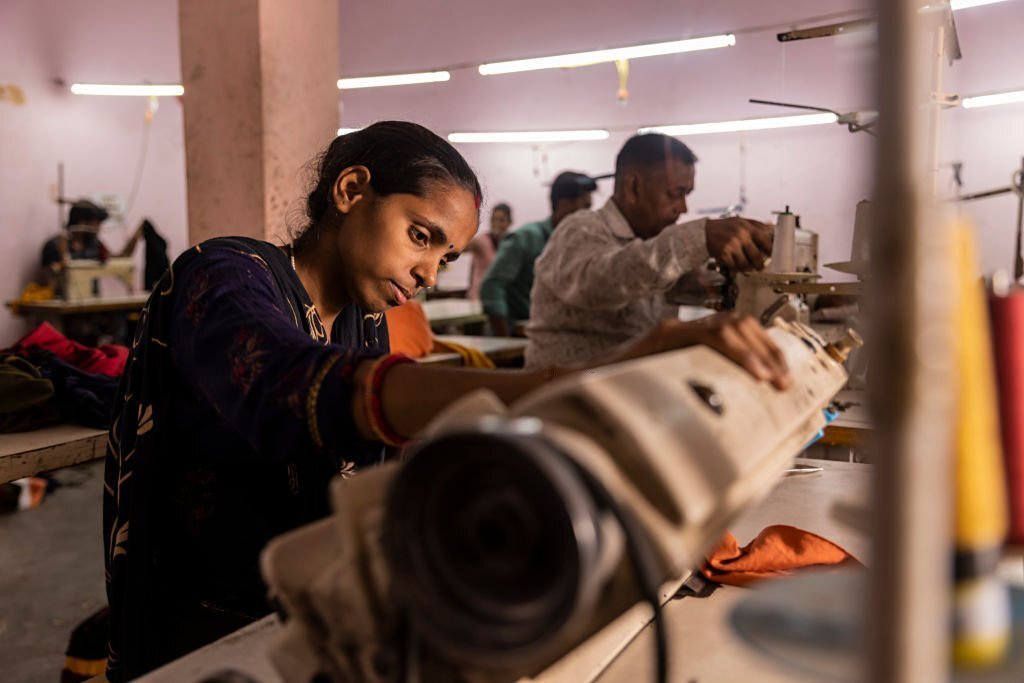 Detailed Guide To Production Management In Fashion Business