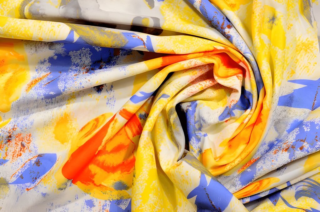 11 Tie-Dye Color Combinations To Stand Out In Your Style