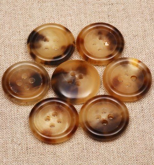 Horn Buttons dyed in various colors