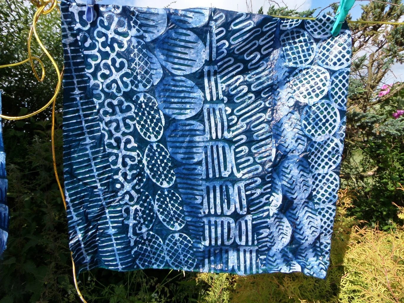 A Comprehensive Guide To Manufacturing Women’S Skirts