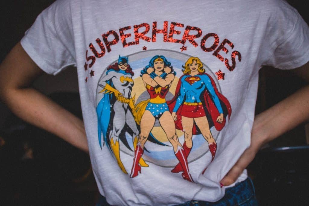 16 Types Of Customized T-Shirt Decorations That Women Love